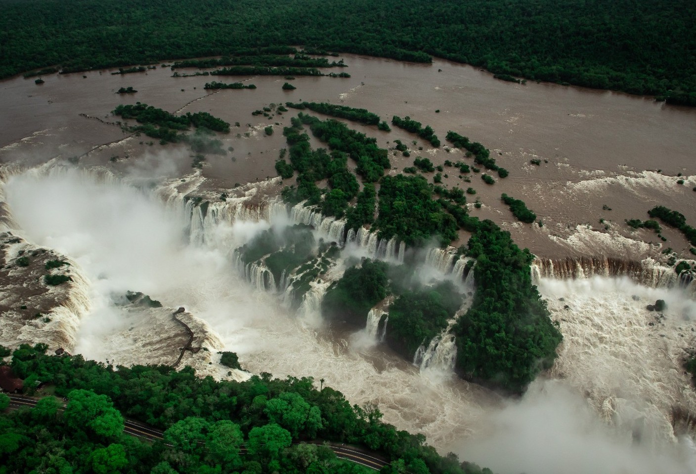 Vazão d’água nas Cataratas está em 14 milhões de litros por segundo