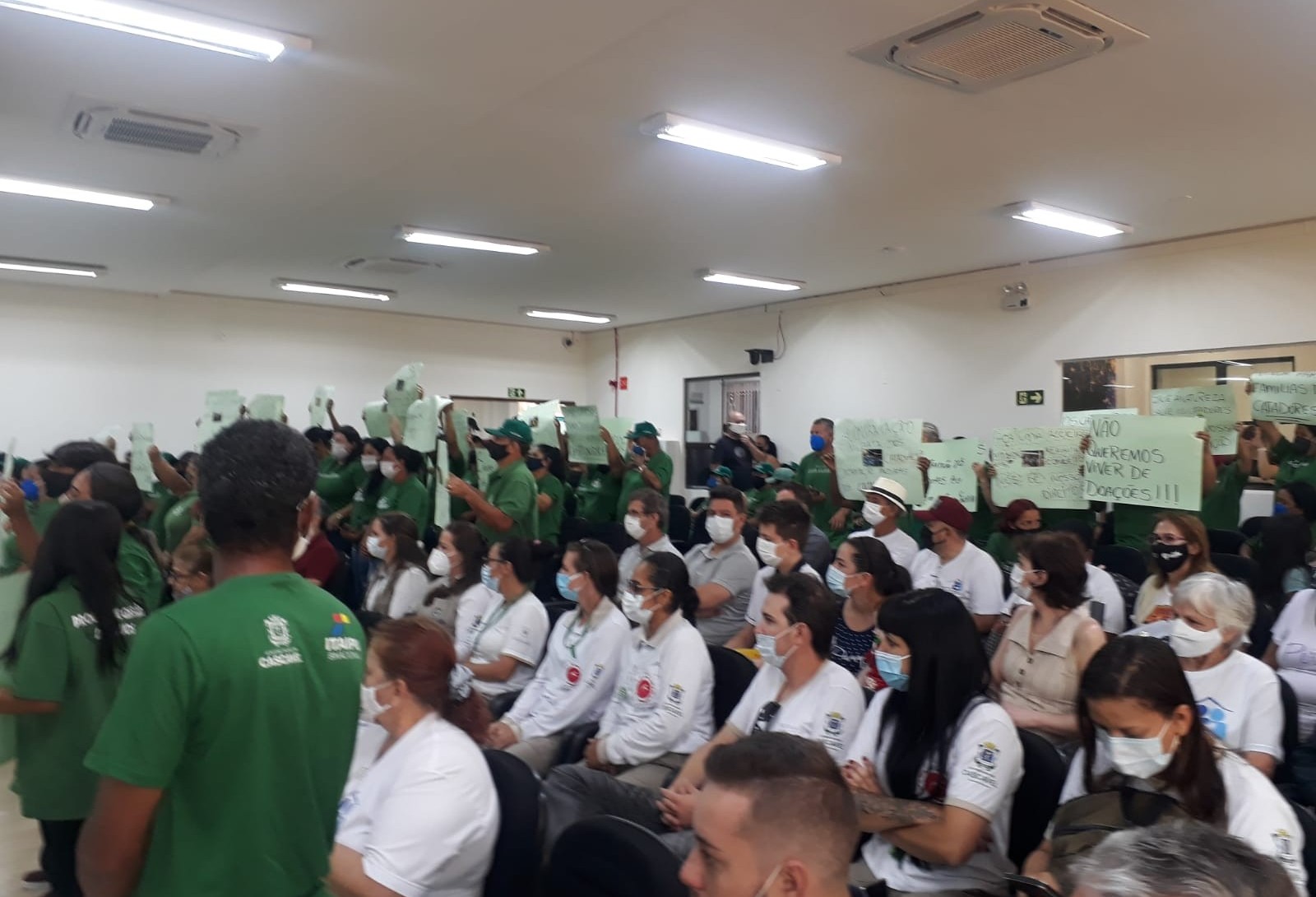Audiência pública debate o novo contrato do lixo em Cascavel