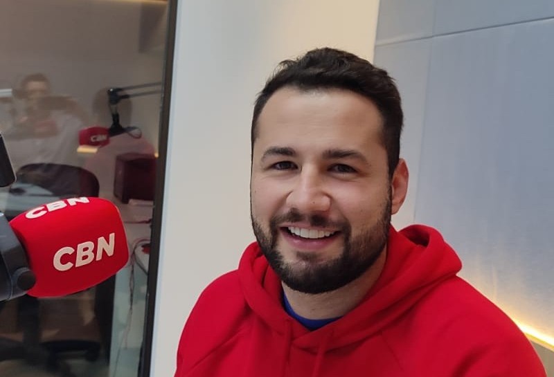 "Decidi largar tudo e cair no mundo, pretendo percorrer 211 países"