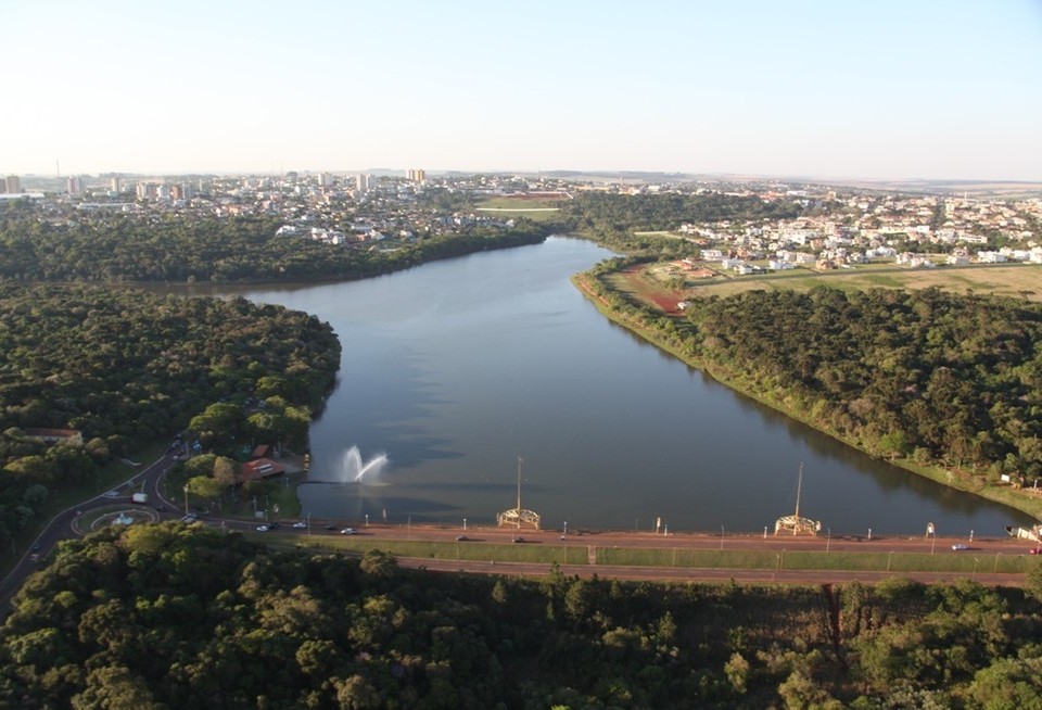 Secretaria de Meio Ambiente pede que população evite caminhar pelo  Lago Municipal  durante a noite