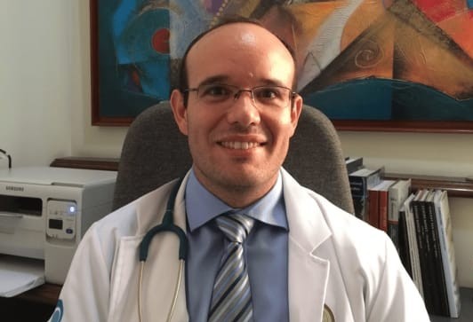 "Não existe semana que  não esteja faltando um dos remédios que o governo deveria fornecer", diz  médico 