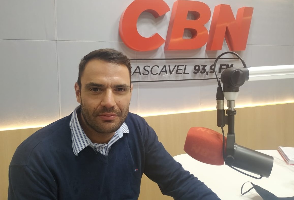 Sobre vitória de Bolsonaro na Câmara e no Senado: "Ele amplia capital político para buscar a reeleição"