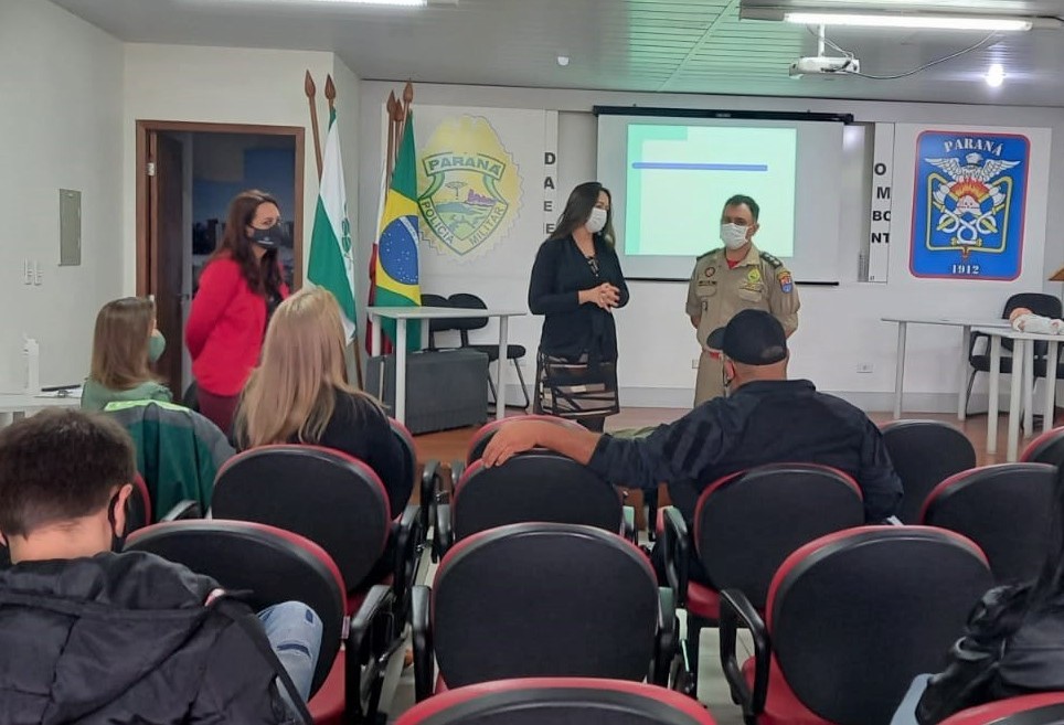 Com táxi "herdado", novos profissionais chegam ao mercado com capacitação gratuita