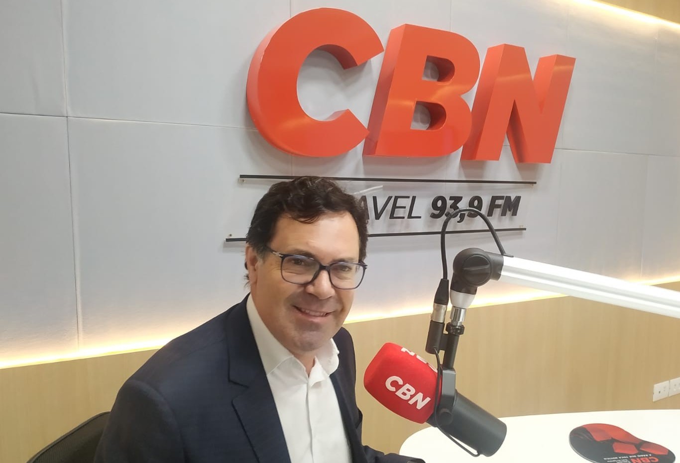 "Os deputados deram um tiro no pé e os vereadores são os que mais sofrem"