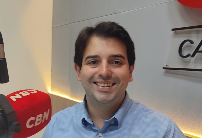 "Fiquei surpreso quando descobri que o  meu livro fazia parte do acervo do STJ", diz Fettback