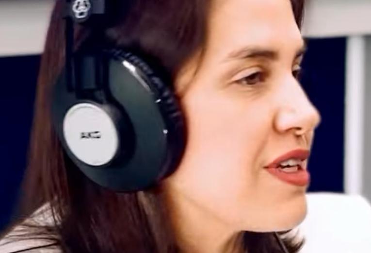 "O mau hálito, 90% tem relação com a boca e 10% tem origem atribuída ao estômago", diz Ianara