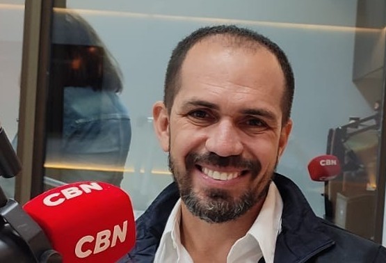 "Quando assumimos nossas imperfeições a vida se torna mais leve"