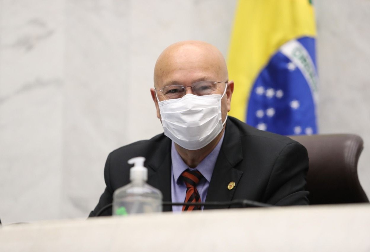 Deputado alerta municípios sobre implantação da internet 5G