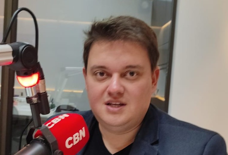 "É uma falta de respeito com a população, votei contra o aumento de cargos na Câmara"