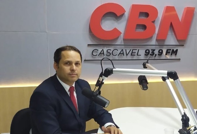 "É uma proposta apresentada em período de crise, a saída é outra"