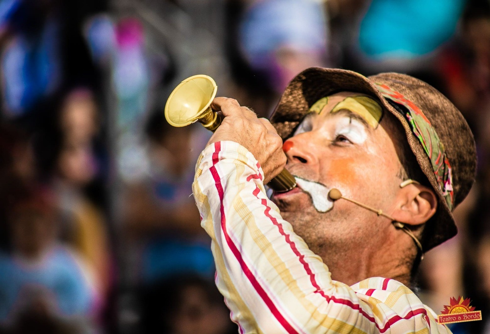 Teatro a Bordo chega a Foz do Iguaçu com sua Caixola Brincante