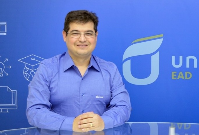 "Está muito caro comprar créditos", diz Osvaldo Mesquita Junior 