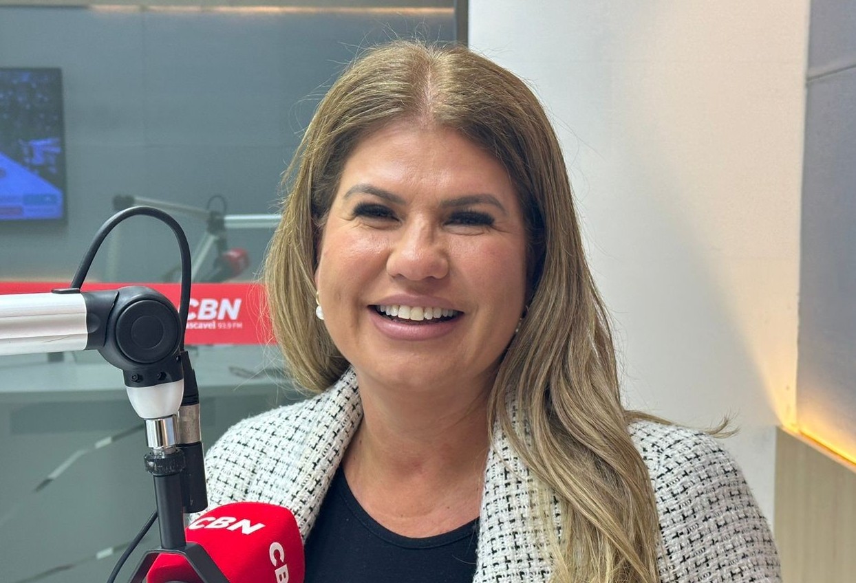 Fabíola destaca projetos de empreendedorismo feminino e políticas públicas, durante palestra em Roma