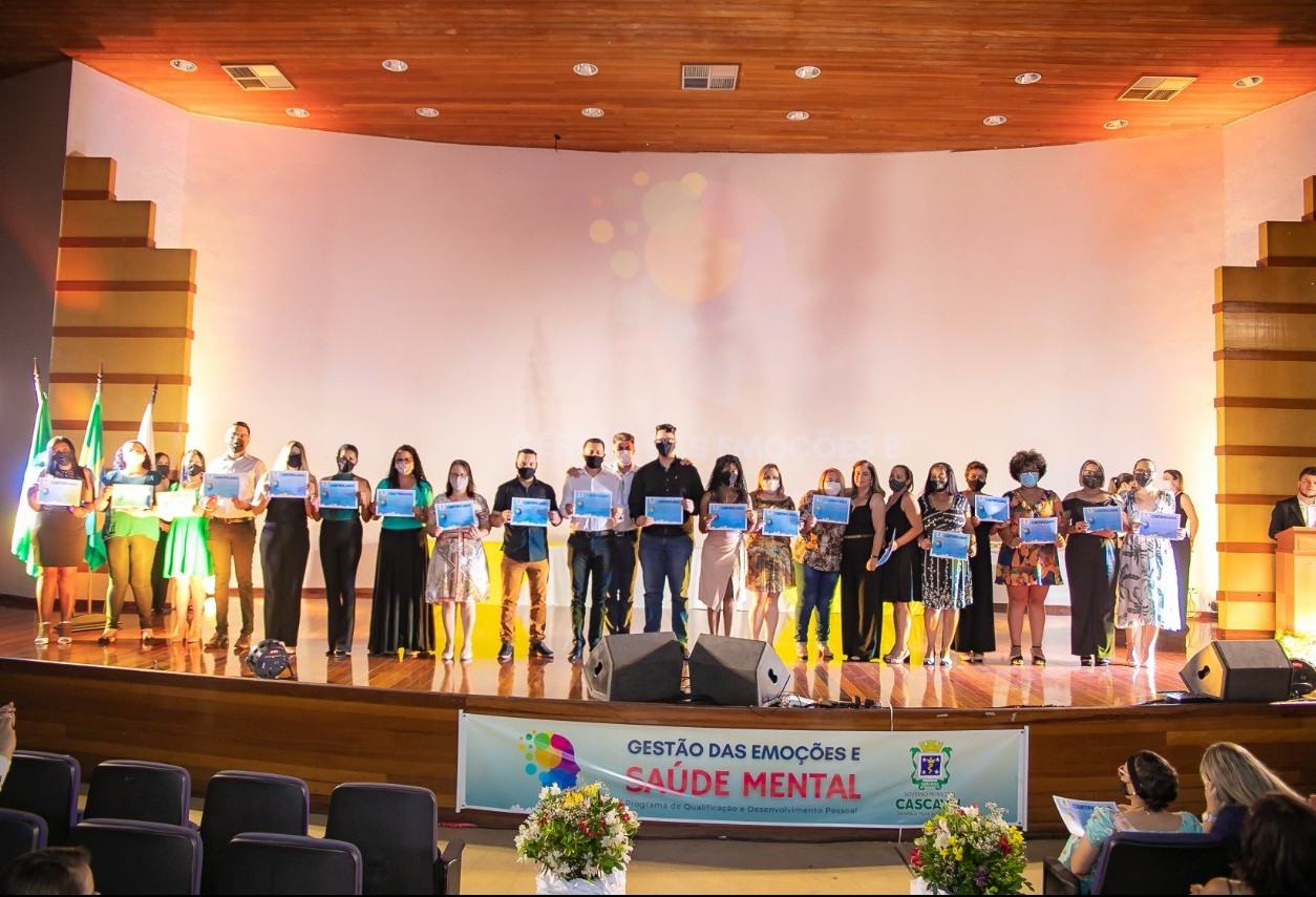 Profissionais da Educação concluem Curso de Gestão das Emoções