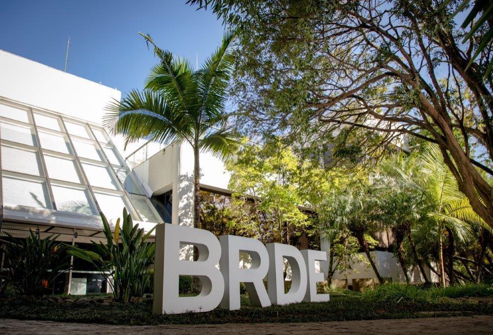 Governador Ratinho autoriza aumento de capital social do BRDE no Paraná com R$ 200 milhões