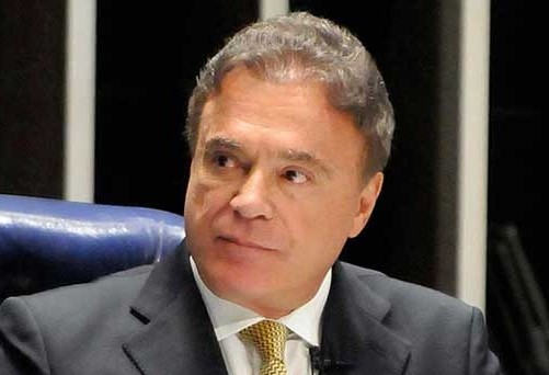 Podemos oficializa Alvaro Dias como pré-candidato ao Senado