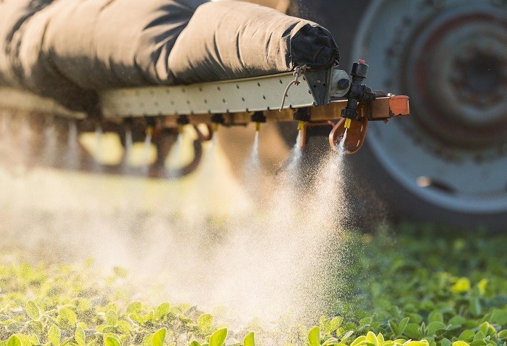 Seminário busca especialização de profissionais que receitam agroquímicos