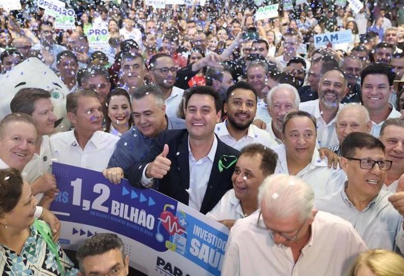 Saúde: "É o maior pacote da história, chega a R$1,2 bilhão para atender os 399 municípios", diz Ratinho