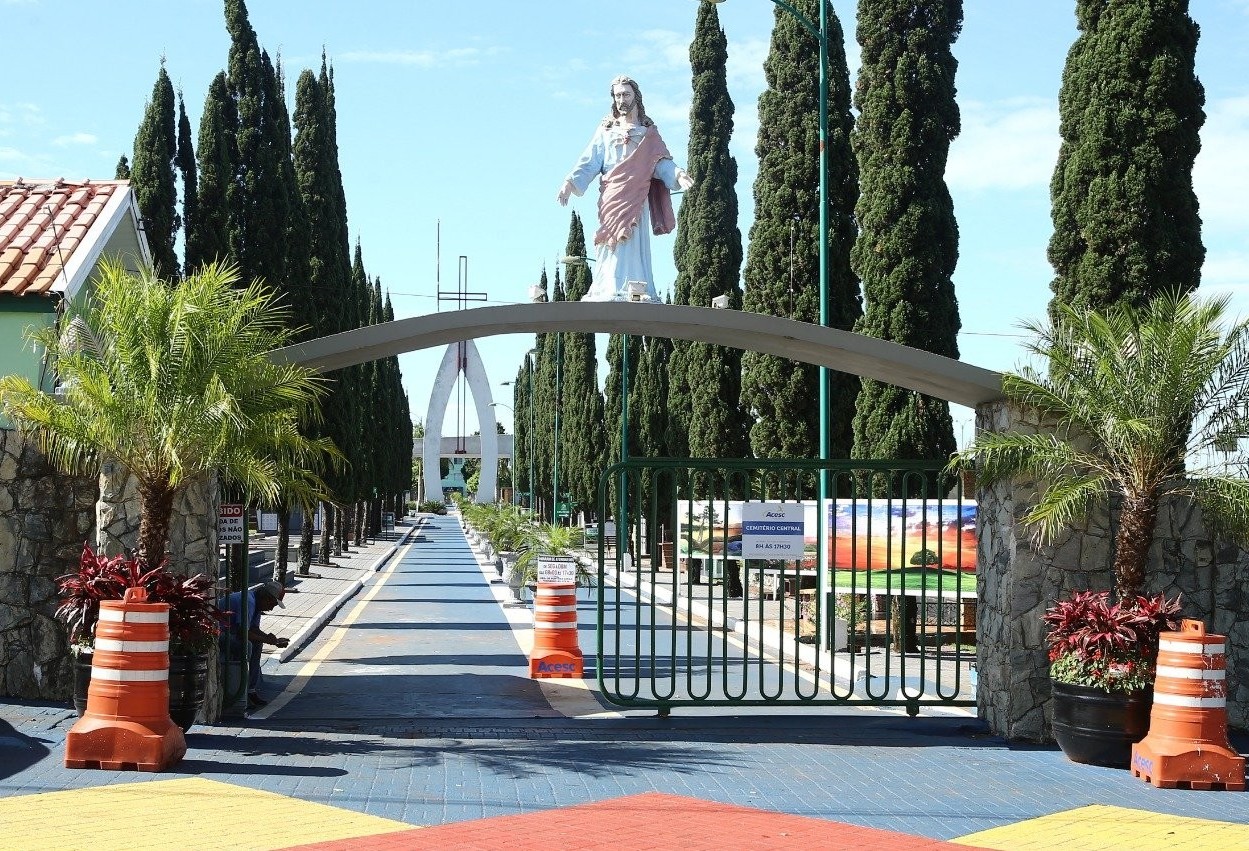 Acesc divulga agenda de cerimônias religiosas nos cemitérios de Cascavel