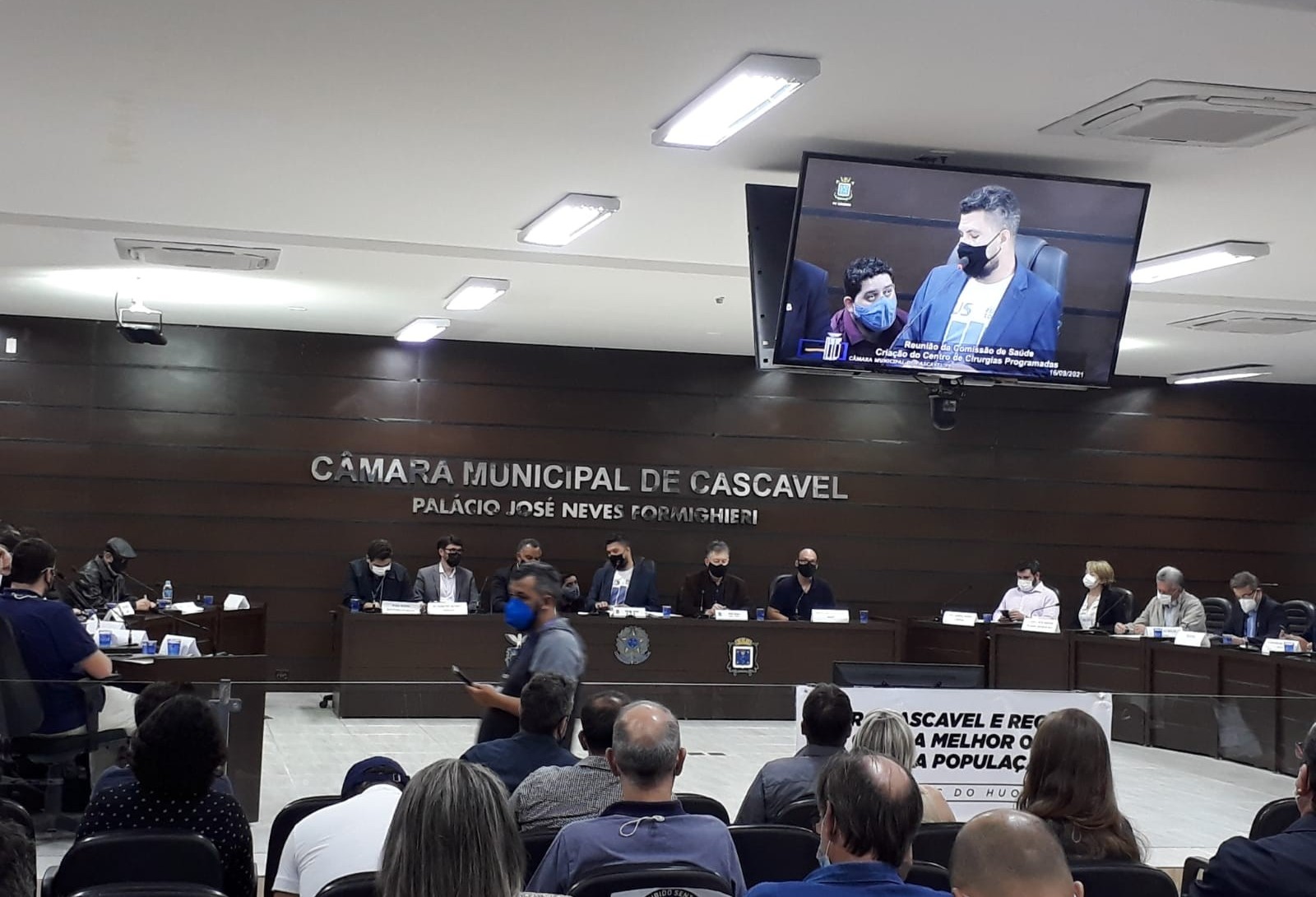 Reunião pública sobre fila de cirurgias eletivas é realizada na Câmara de Vereadores