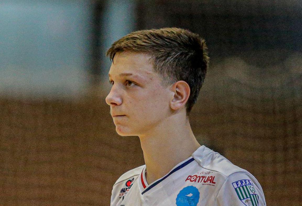 Matheus Brandalise, atleta de Cascavel, é contratado pelo Toledense Futsal