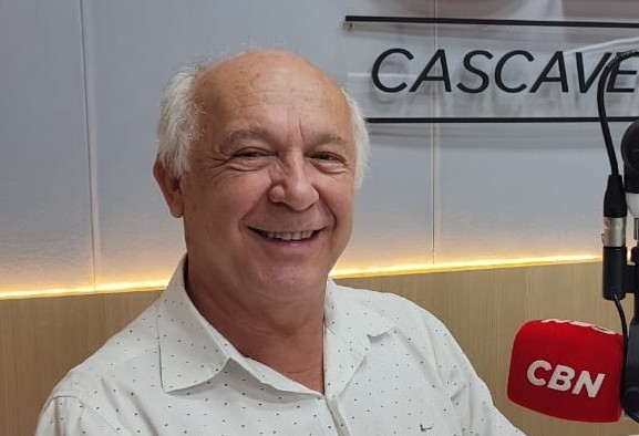 "Estão  disponíveis para comercialização 25 mil sanduíches, ao valor de R$ 17,00 cada"