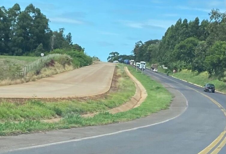 Prefeitos discutem situação das obras da BR-163