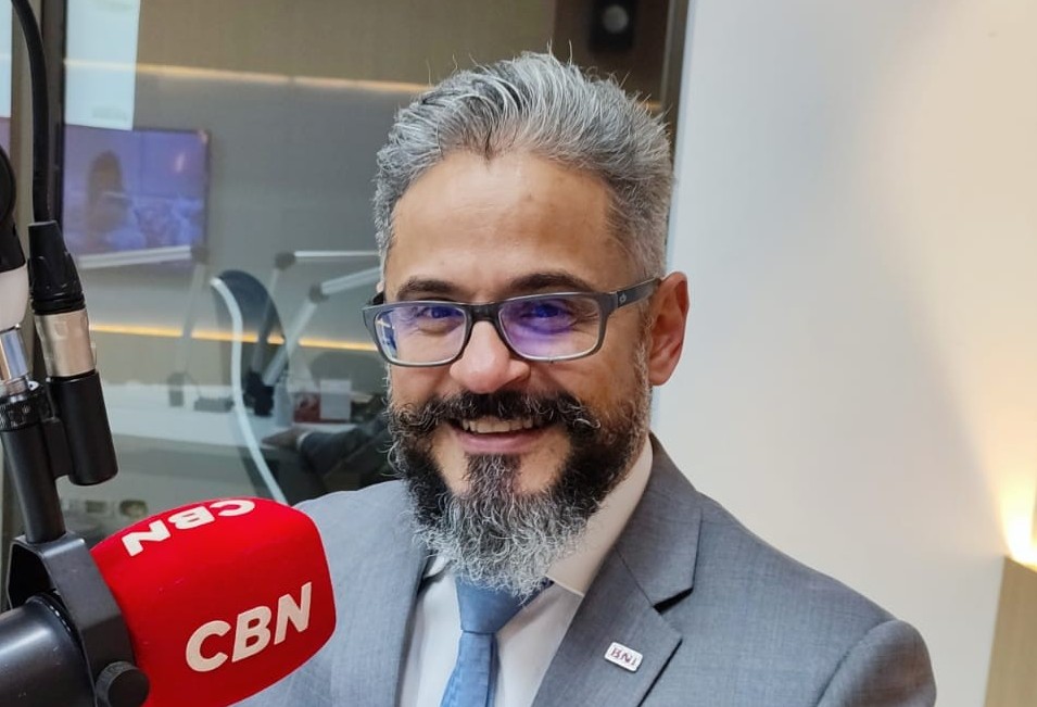 "Os empreendedores precisam encontrar motivação na crise para não engavetar os projetos" 