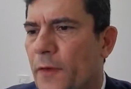 "Vamos pensar com a razão e vê que a história toda é um absurdo", diz Moro