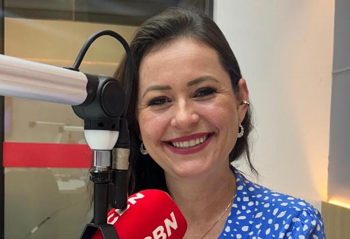 Transição online no pagamento do IPTU: "O custo seria R$ 929 mil, vai ficar R$ 493 mil; economia de 47%", diz Jaqueline