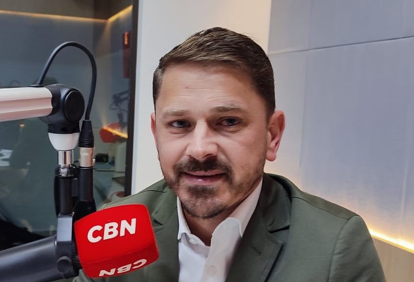 "Esse texto com certeza tem que melhorar muito", diz Paim