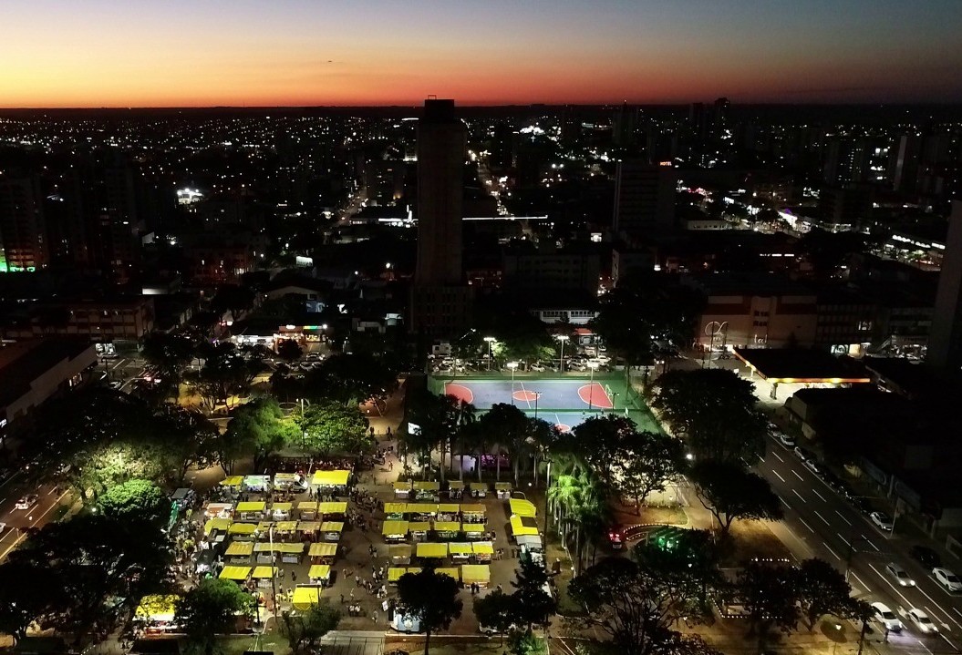 Praça Wilson Joffre é entregue a população de Cascavel