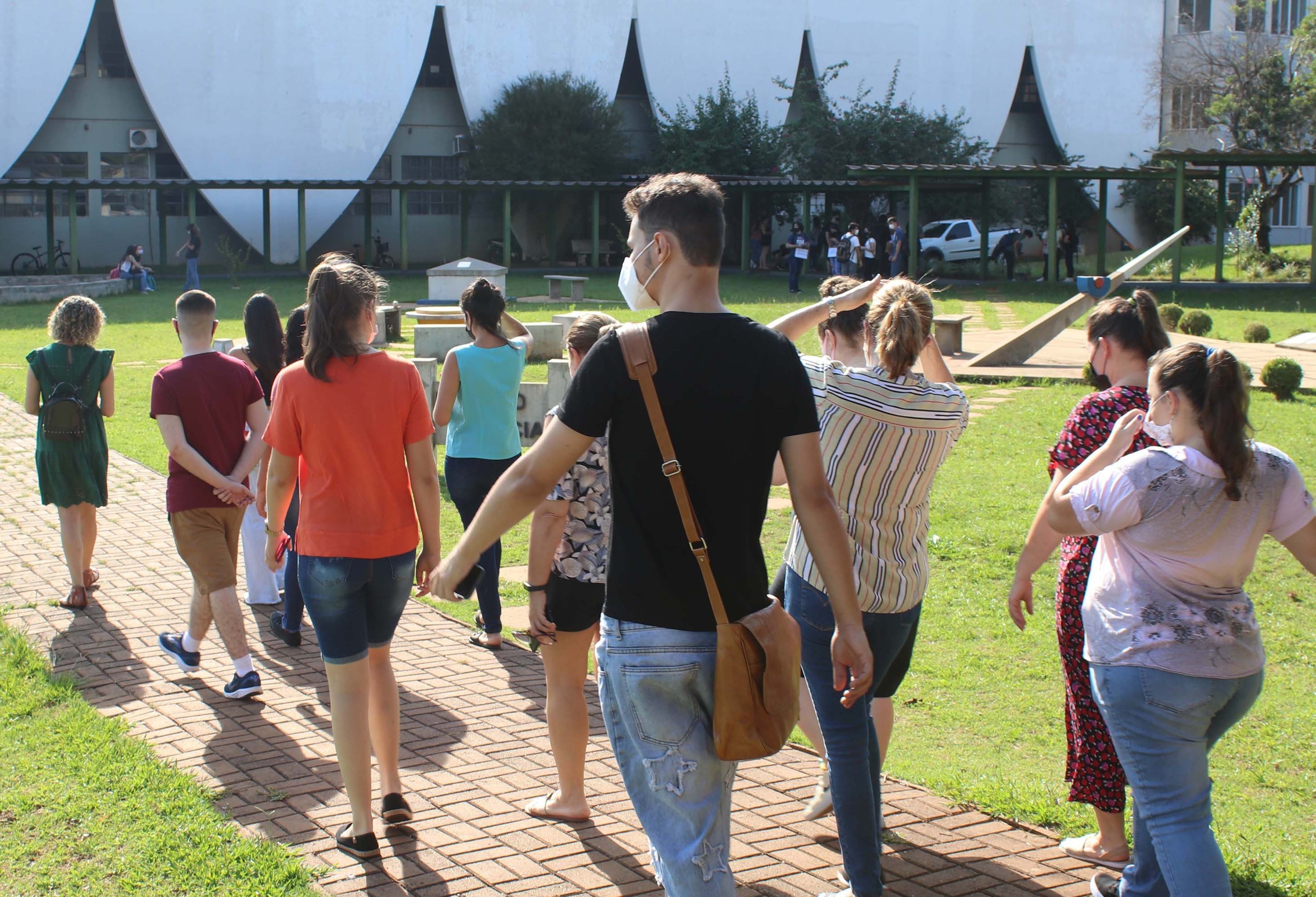 Unioeste retoma aulas presenciais em quatro campus