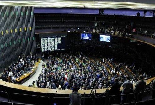 O Parlamento é o principal poder