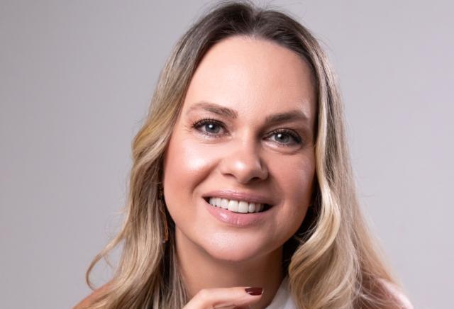 Projeto Renascer Mulher realiza ações itinerantes pelos bairros de Cascavel