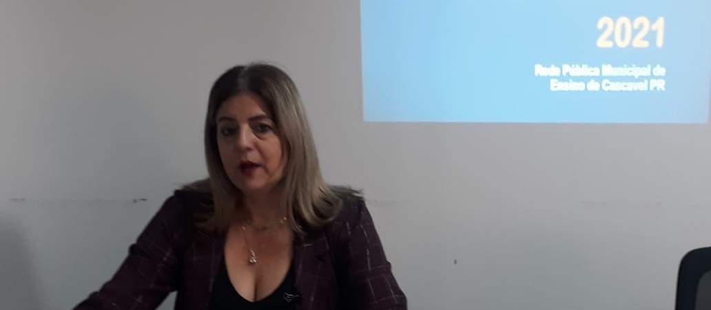 Secretária de Educação apresenta análise da proficiência referente ao Ideb, em Cascavel