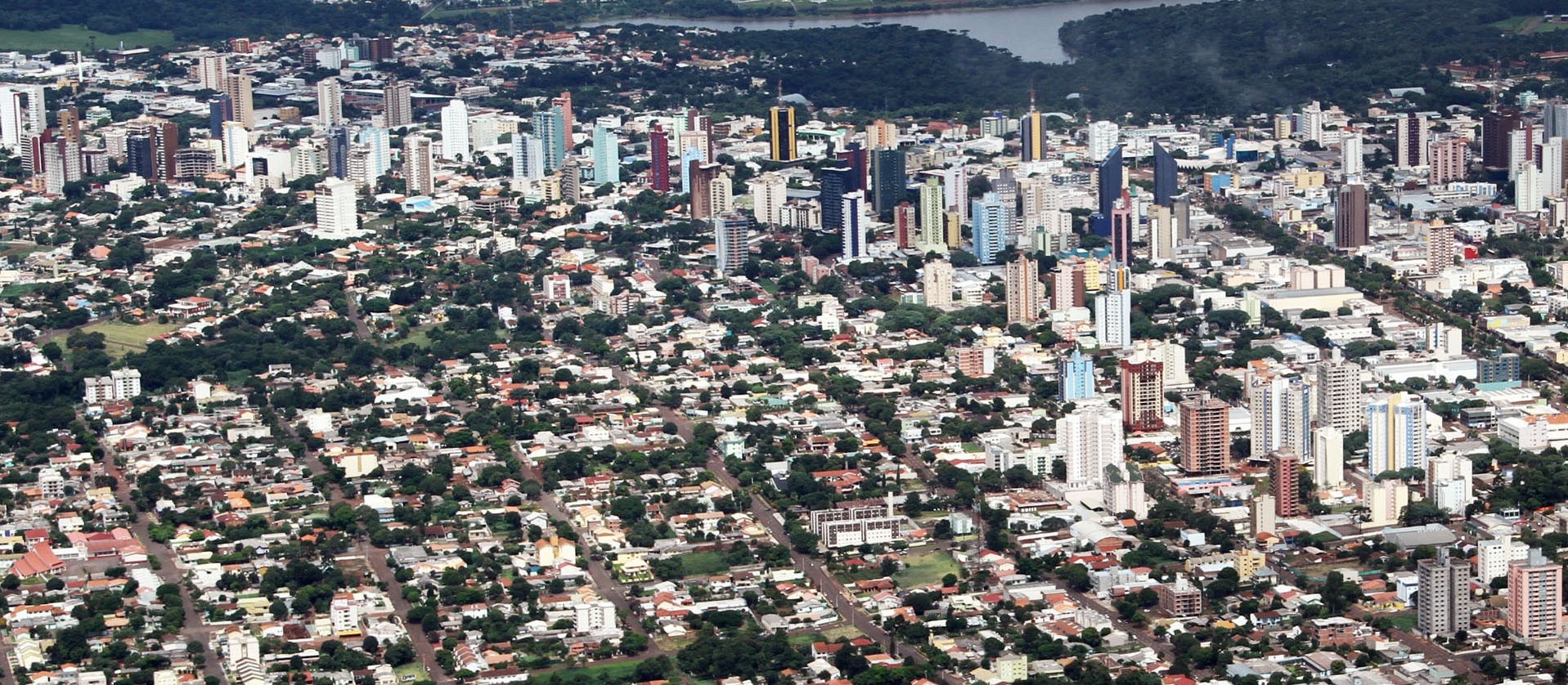 Prefeitos e técnicos de municípios discutem desenvolvimento integrado da região de Cascavel