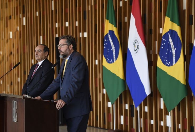 Brasil e Paraguai anunciam negociação de acordo automotivo