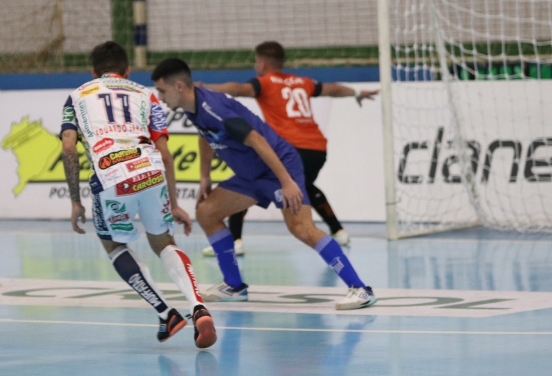 Cascavel Futsal despacha o Minas e está nas quartas de final