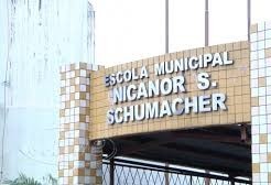 Paranhos assina ordem de serviço para revitalização da escola  Nicanor Schumacher